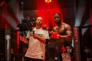 Netflix : La Cage, série folle sur le MMA.